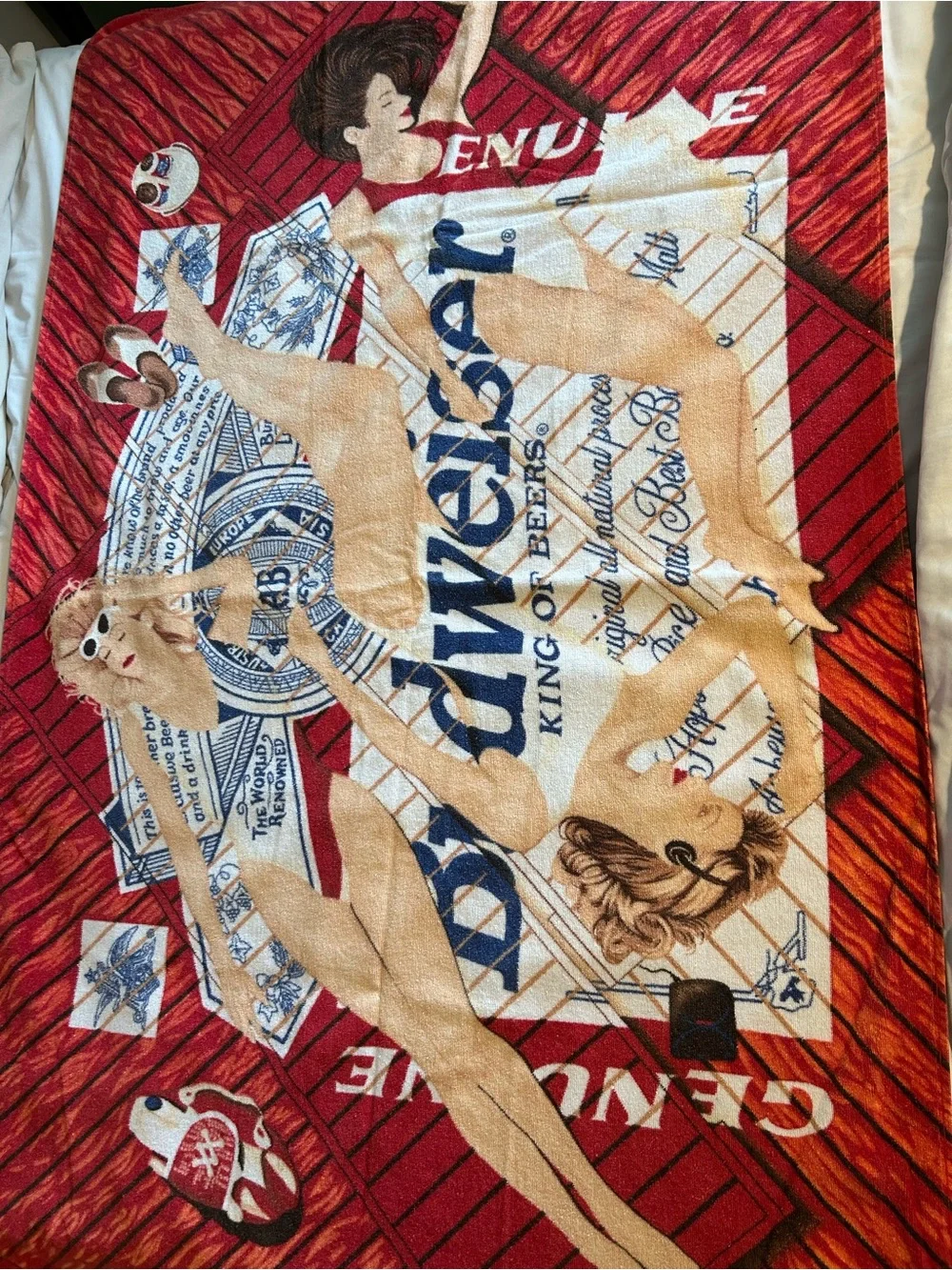 VTG 1980’s Budweiser beach towel featuring a graphic of 